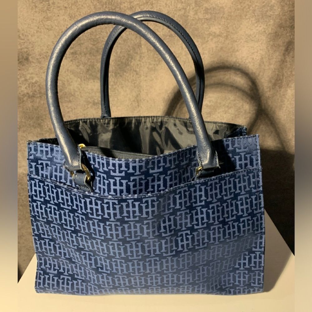 Tommy Hilfiger Navy Blue Tote Bag - Picture 2 of 9